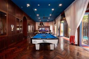 OrangeBlue villa near Beach Pool free Vung Tau Vietnam