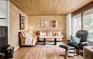 4 Bedroom Gorgeous Home In Holstebro