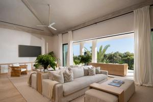 Villa Escondida by Lumina