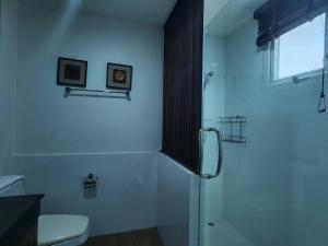 D34长住优惠房-芭提雅市中心高端4间卧室泳池别墅