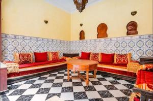 RIAD PALACE 4 SUITES WITH POOL
