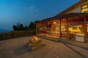 StayVista at Ethereal view of Himalayan Peak - Rāmgarh