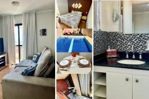 Apto para CASAL com bela VISTA, cama KING, COZINHA COMPLETA, VARANDA, PISCINA, SAUNA, PORTARIA 24h e GARAGEM - Colônia Piaguí