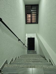 Zavara Hostal - Pueblo Tapao, 321-609-4407