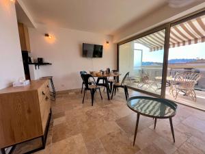 Studio moderne avec parking et climatisation à Cavalaire-sur-Mer - FR-1-226B-187