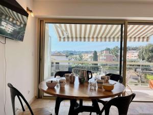 Appartements Studio moderne avec parking et climatisation a Cavalaire-sur-Mer - FR-1-226B-187 : photos des chambres
