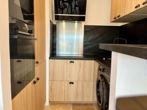 Appartements Studio moderne avec parking et climatisation a Cavalaire-sur-Mer - FR-1-226B-187 : photos des chambres