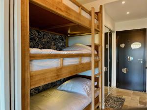 Appartements Studio moderne avec parking et climatisation a Cavalaire-sur-Mer - FR-1-226B-187 : photos des chambres