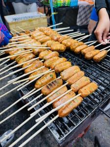 NewDhara Place Lom Sak Hotel