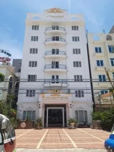 Khách sạn Moonlight Hotel - Mặt biển Hải Tiến - Trung Ngoal