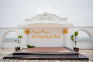 Khách sạn Moonlight Hotel - Mặt biển Hải Tiến