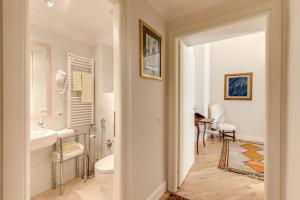 Deluxe Double Room 4