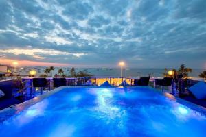 The Globe Hotel, Bar & Restaurant