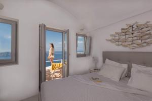 Junior Suite with Caldera View room in Iliovasilema Hotel & Suites