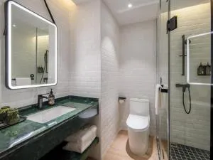 City Comfort Premier Hotel Qinzhou Lingshan Traditional Chinese Medicine Hospital Gymnasium - Lingshan