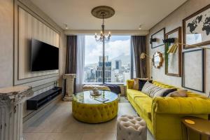 Stylish 1 Bed in De Waterkant Loadshedding Free