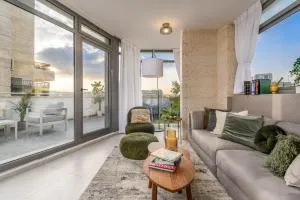 Unique Mini Penthouse In The Heart Of Jerusalem - Nephtoah