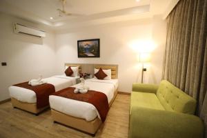 HOTEL LE SEASONS PARK