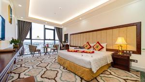 THE SHINE 2 HOTEL & APARTMENT