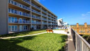 Edgewater 507 Condominium Condo