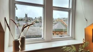 Top floor apartment in central Buxton