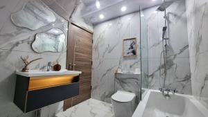 Top floor apartment in central Buxton