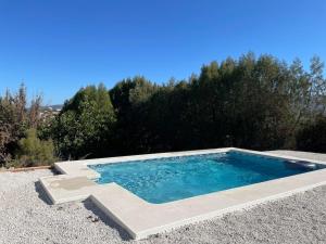 Relaxing Mediterranean Villa with Pool