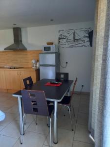 Appart'hotels La Ciotat Le Saint Esteve : Appartement