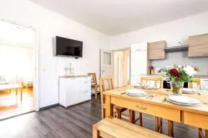 Alpen-Hostel Apartment Mittelstation Süd mit Motorradvermietung - 蒙明博格