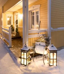 Arctic Circle Home close to Santa`s Village