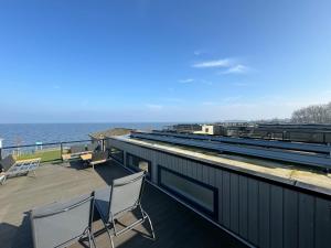 Enkhuizer Strand Cube Elite Hafenpanorama mit Dachterrasse Haus Nr 339