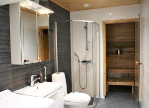 Kotimaailma Apartments - saunallinen kaksio järvinäkymällä - Ratina