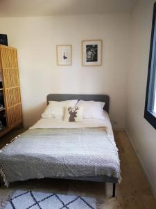 Villas Villa avec piscine et hammam a 15 mn de la mer et 30mn de Marseille : photos des chambres