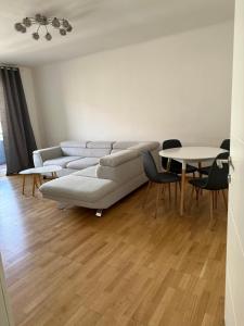 Schöne Wohnung mit Balkon