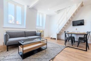 Duplex 2 bedrooms 2 bath