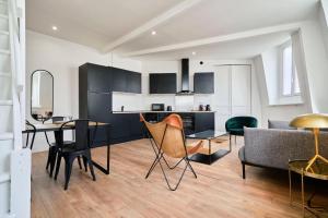 Duplex 2 bedrooms 2 bath