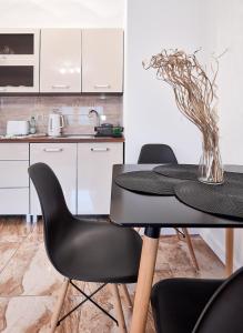 Warta River Cosy Studio by BookingHost