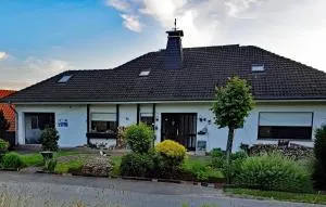 Ferienwohnung Rosenpflanzer - Deesberg