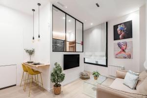 Charming La Almudena