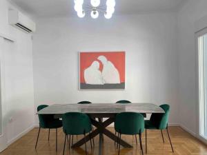 130m Luxury apartment in the heart of Athens