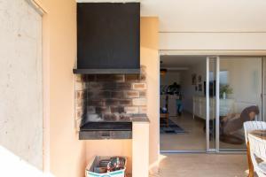 A3 - 2 BDR Sea View 10 min Beach - Parking, Pool & Terrace