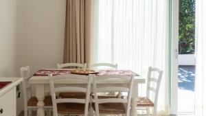 Porto Corallo Seafront img32