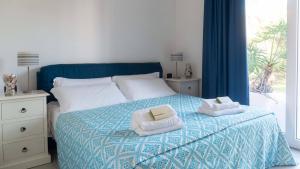 Porto Corallo Seafront img17