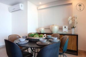 Stylish Apt. w Rooftop, Infinity Pool & Sea View