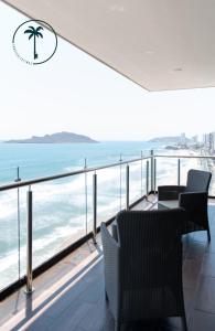 Terraza con Vista al Mar, BBQ y Piscina