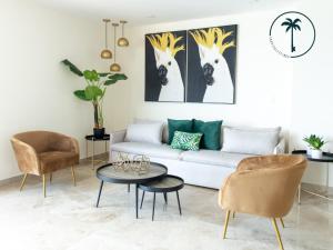 Terraza con Vista al Mar, BBQ y Piscina