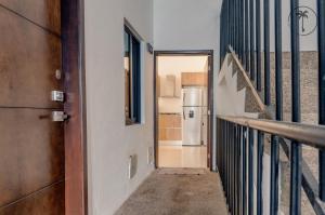 ISURUS - Dpto con bar, piscina y gimnasio