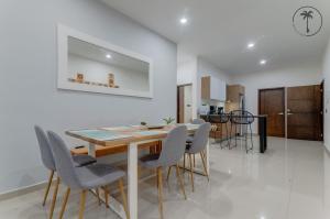 ISURUS - Dpto con bar, piscina y gimnasio