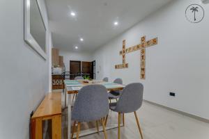 ISURUS - Dpto con bar, piscina y gimnasio