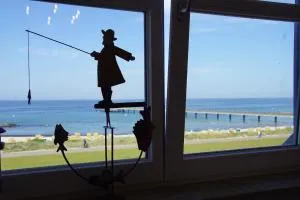 Pier 33 - Stakendorfer Strand